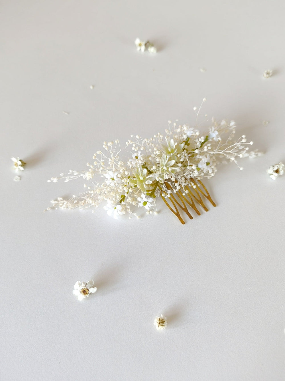White Flower Wedding Hair Comb: Bridal Headpiece, Handmade – handmade floral hair accessory by magaela