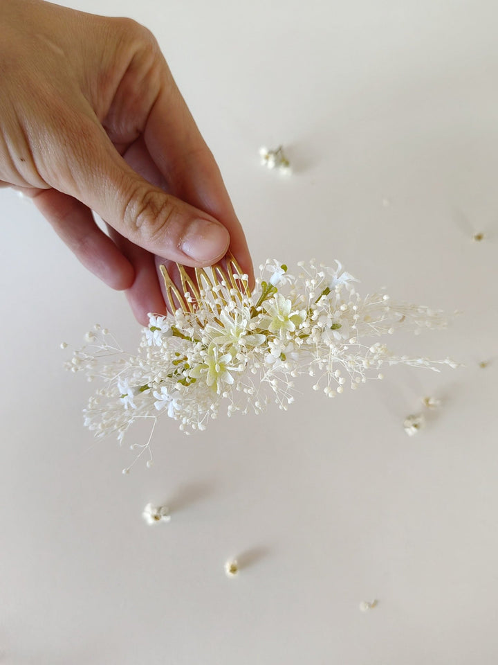 White Flower Wedding Hair Comb: Bridal Headpiece, Handmade – handmade floral hair accessory by magaela