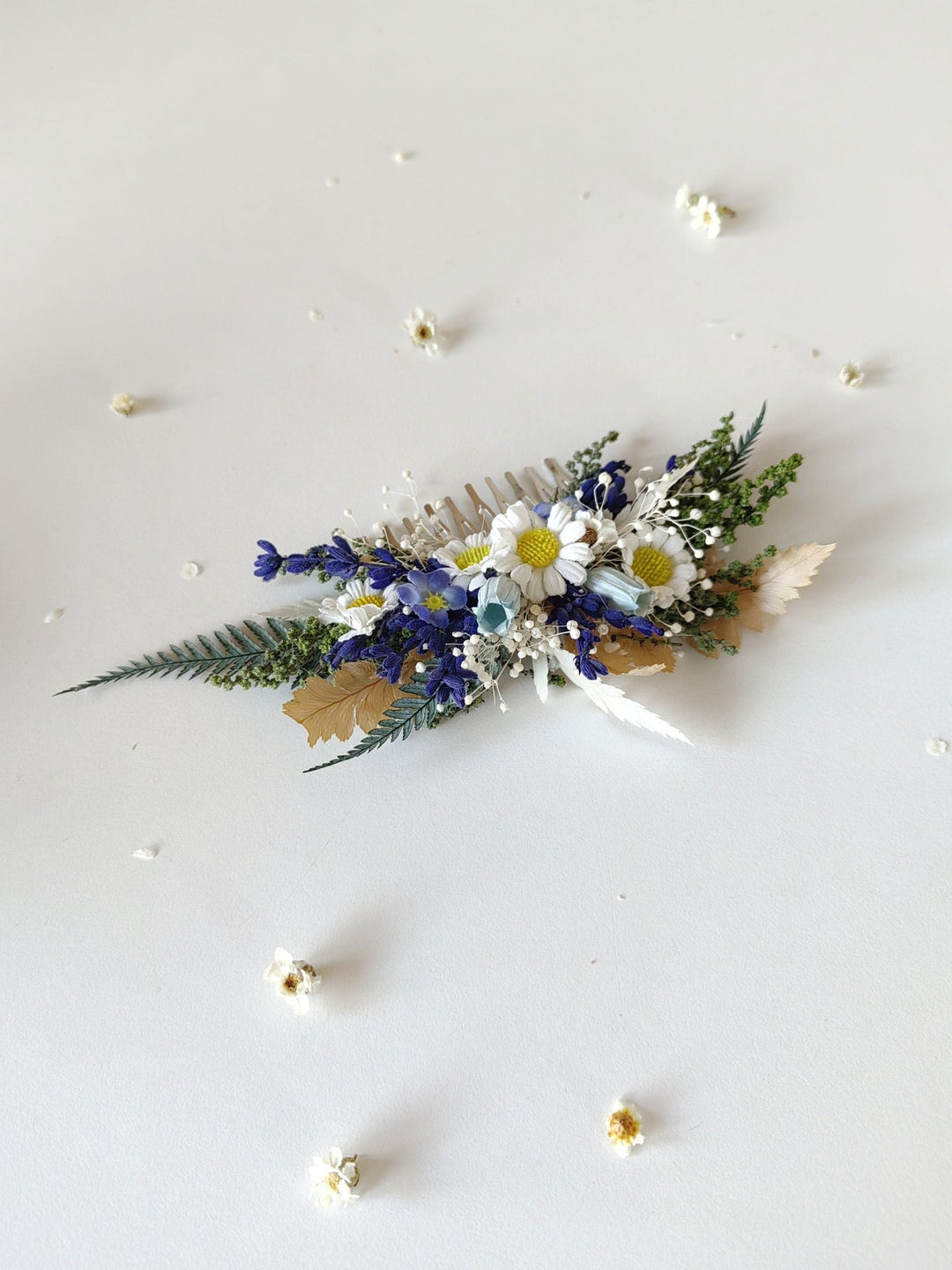 Daisy and Lavender Flower Hair Comb: Meadow Wedding Headpiece – handmade floral hair accessory by magaela