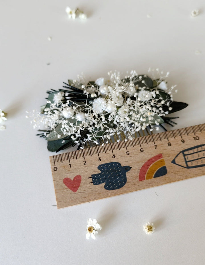 Bridal Flower Hair Comb: Greenery, Pearls, Ivory Wedding Hairpiece – handmade floral hair accessory by magaela