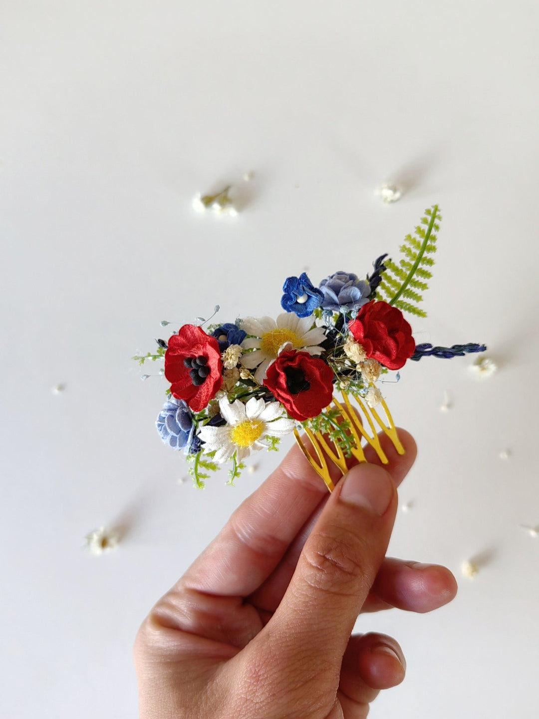 Meadow Flower Hair Comb: Bridal Poppy, Daisy Wedding Headpiece – handmade floral hair accessory by magaela
