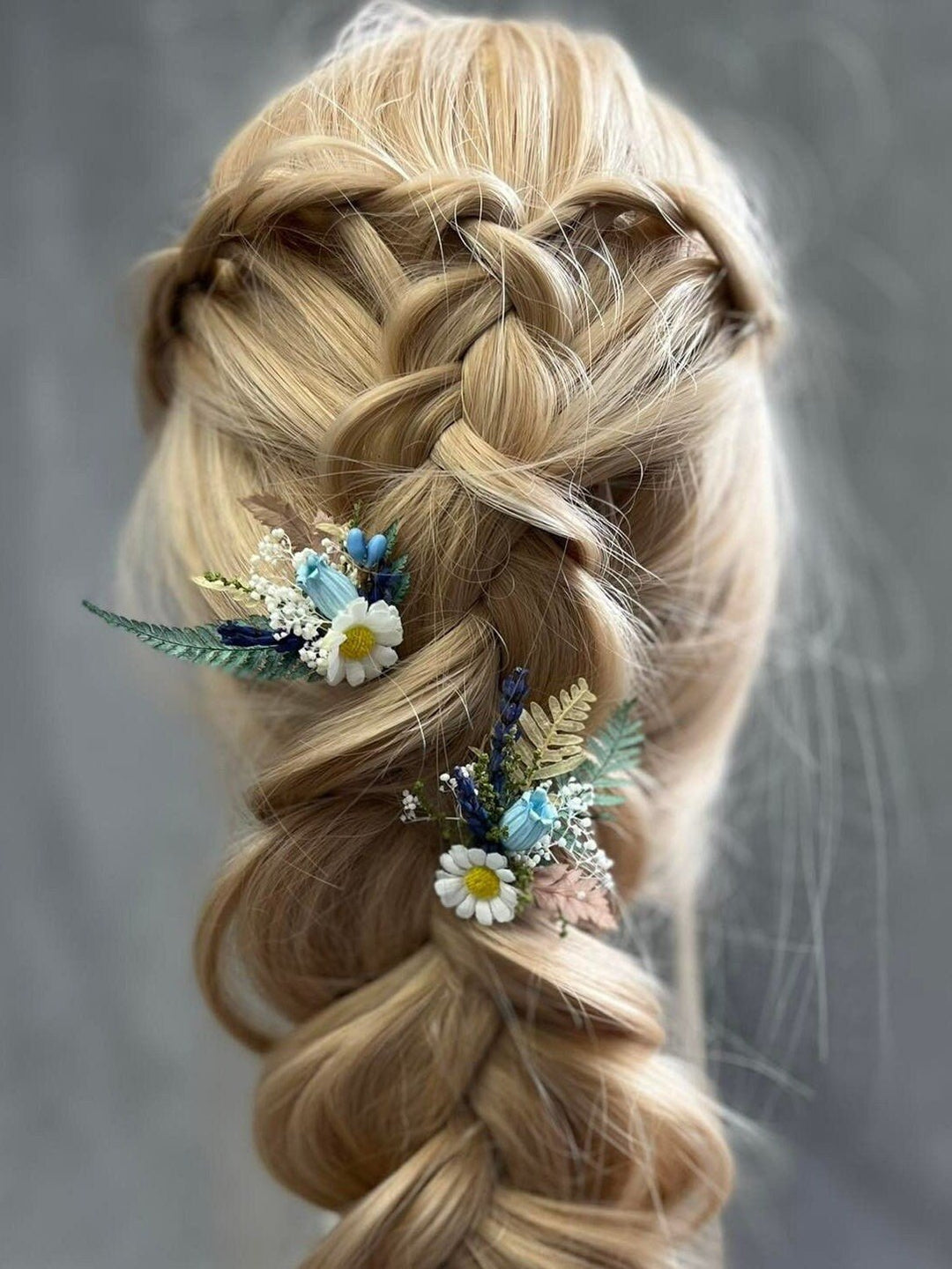 Daisy Flower Hairpins: Spring Wedding Hair Accessories – handmade floral hair accessory by magaela