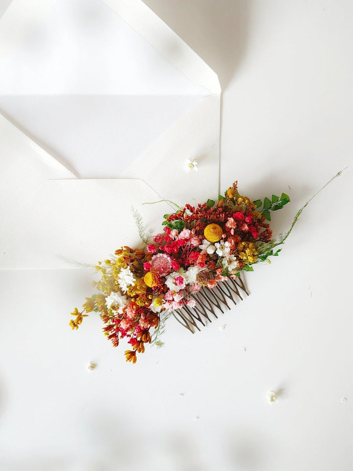 Boho Dried Flower Hair Comb: Rustic Wedding Bridal Clip – handmade floral hair accessory by magaela