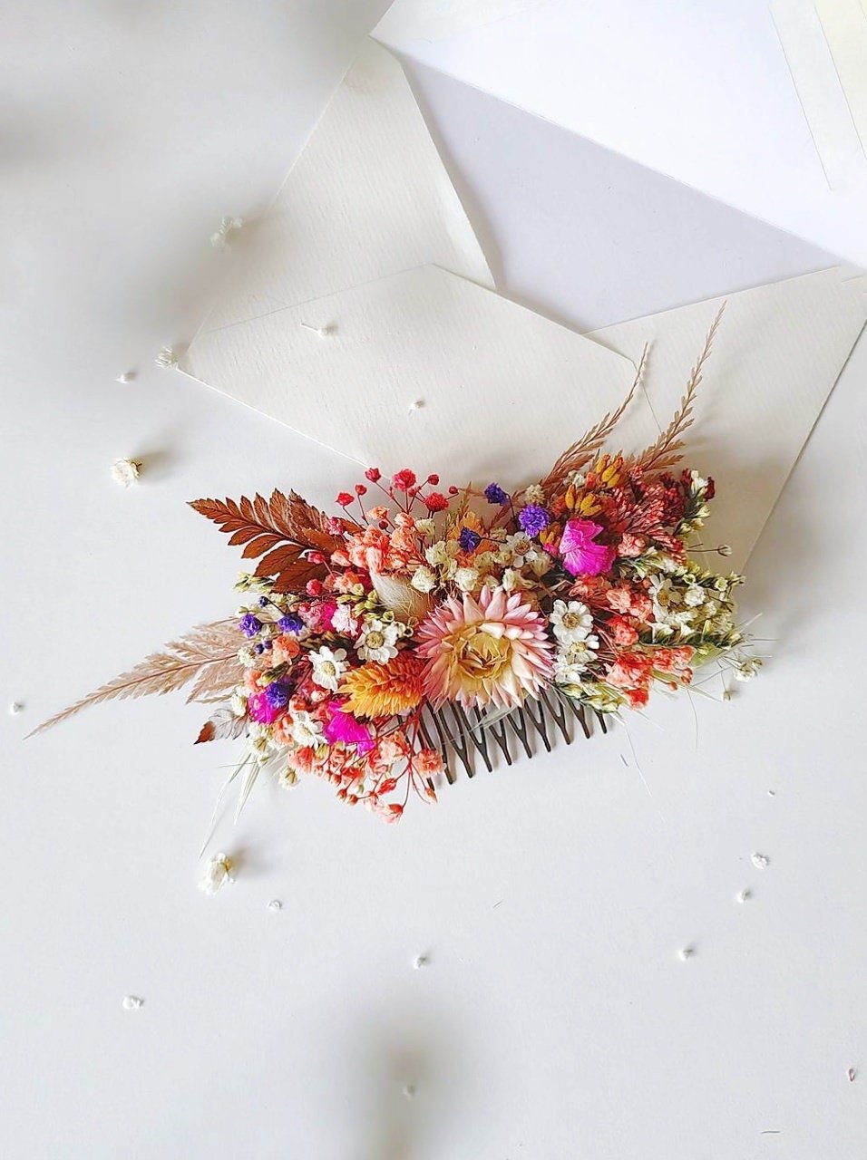 Dried Flower Hair Comb: Rustic Wedding Headpiece – handmade floral hair accessory by magaela