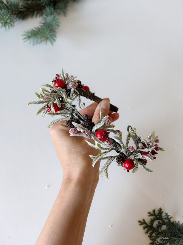 Christmas Flower Headband: Rosehips & Pine Cones Winter Crown – handmade floral hair accessory by magaela