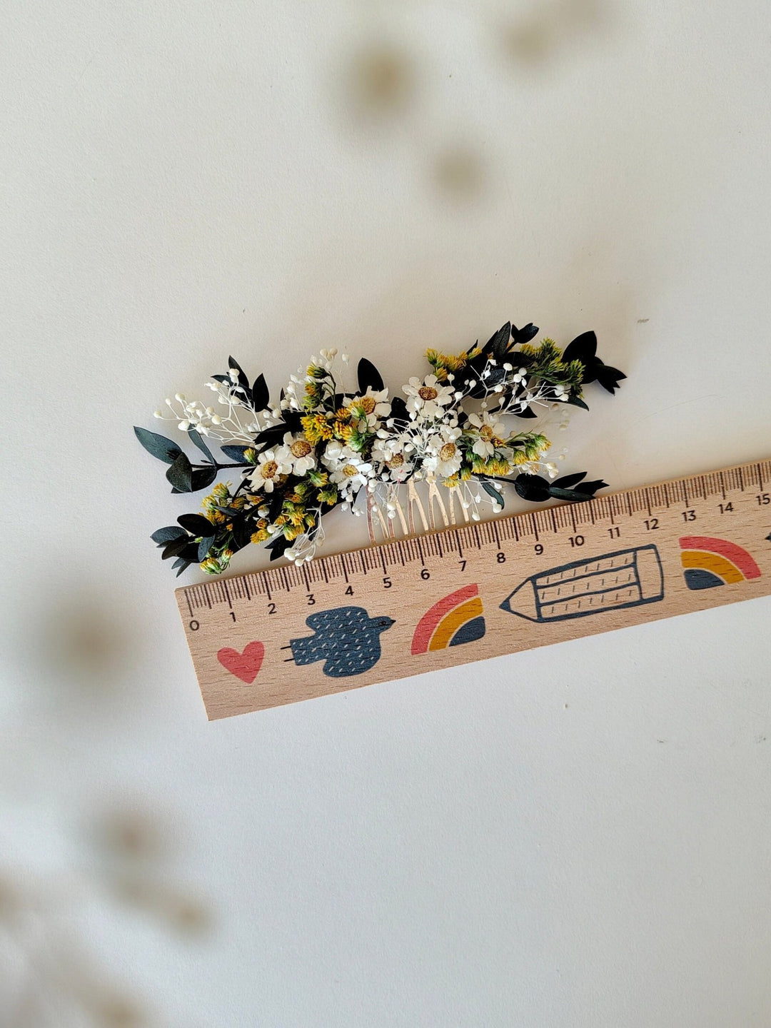 Eucalyptus Flower Hair Comb: Preserved Greenery Bridal Comb – handmade floral hair accessory by magaela