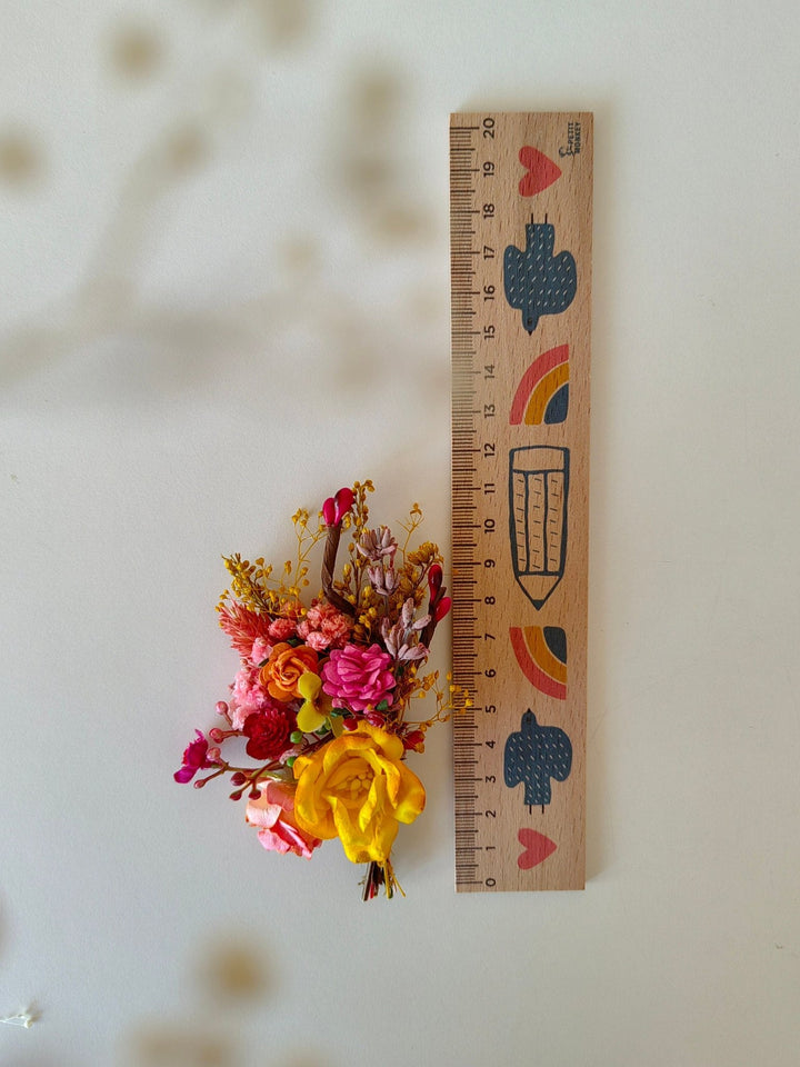 Summer Flower Bridal Set: Hair Comb, Boutonniere & Hairpins – handmade floral hair accessory by magaela