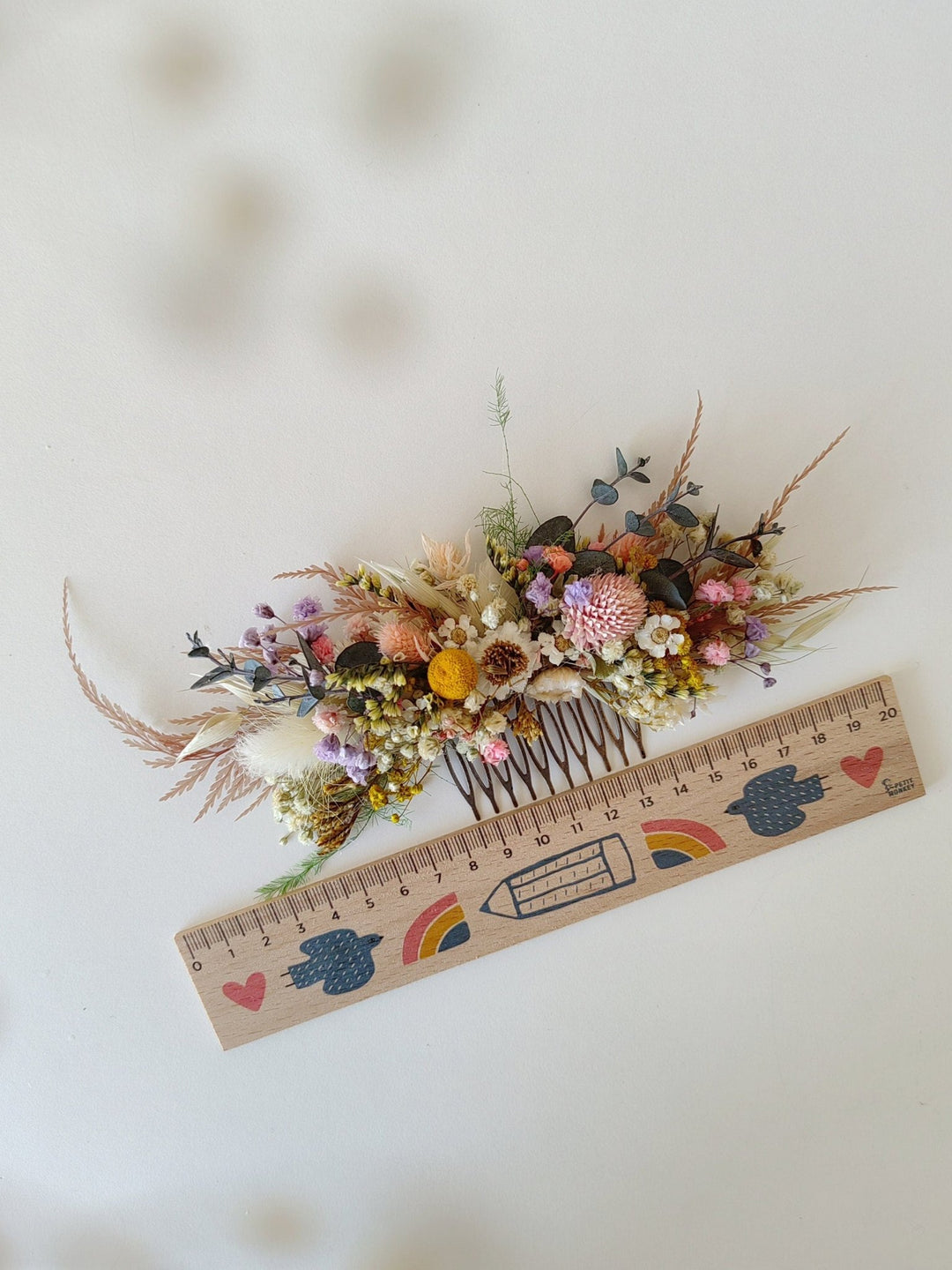 Wildflower Hair Comb: Rustic Bridal Accessory with Preserved Flowers – handmade floral hair accessory by magaela