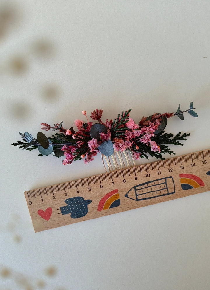 Woodland Wedding Flower Set: Hair Comb, Boutonniere, Hairpins – handmade floral hair accessory by magaela