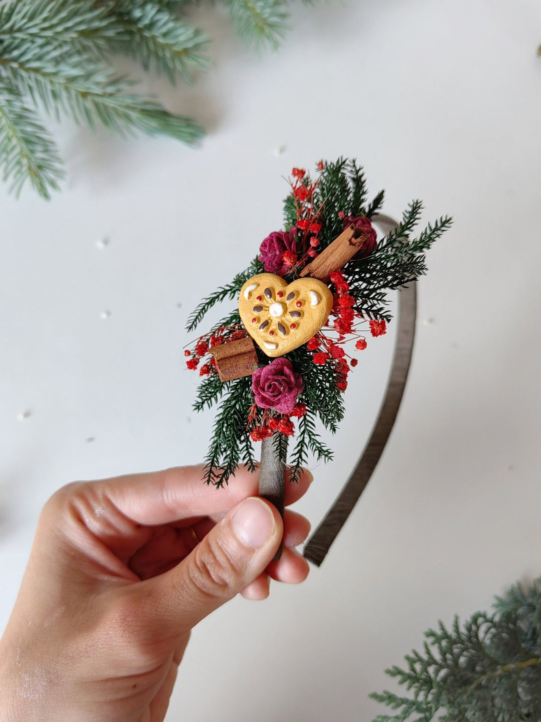 Red Christmas Headband: Gingerbread Heart, Cinnamon & Winter Flower – handmade floral hair accessory by magaela