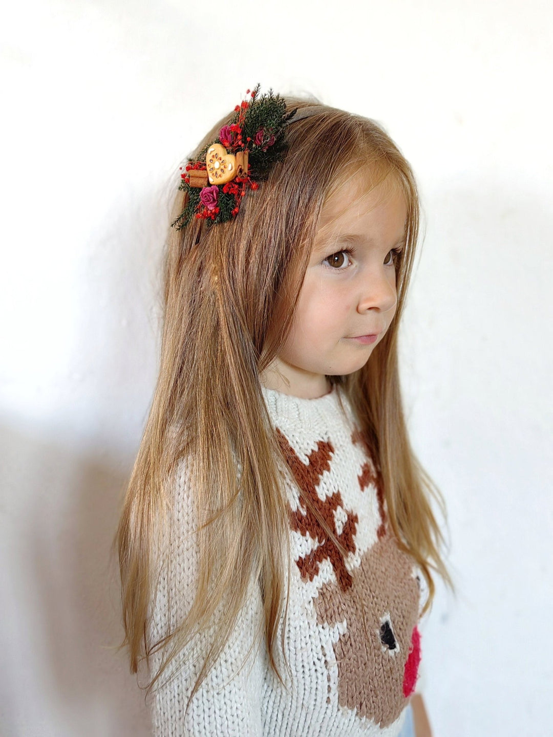 Red Christmas Headband: Gingerbread Heart, Cinnamon & Winter Flower – handmade floral hair accessory by magaela