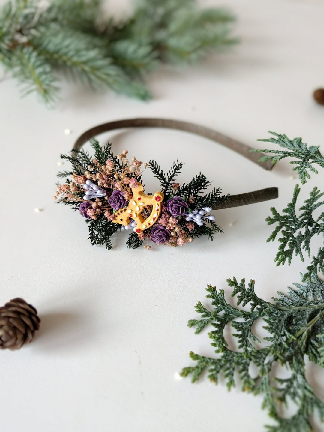 Christmas Flower Headband: Gingerbread Horse, Winter Hair Accessory – handmade floral hair accessory by magaela