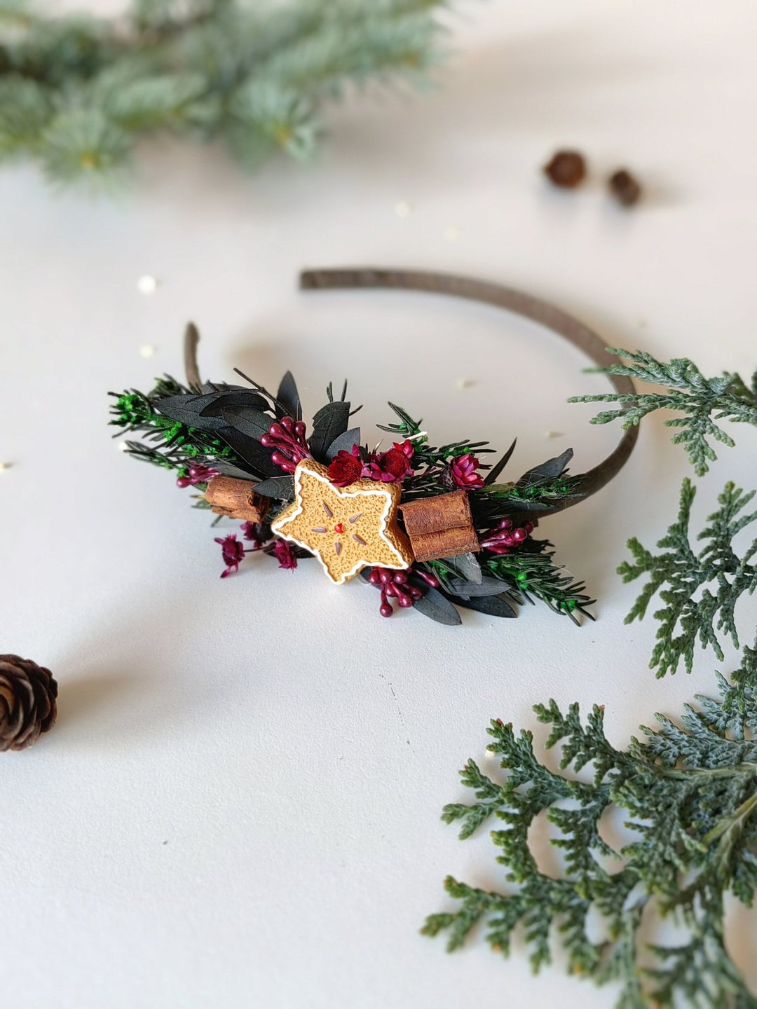Gingerbread Star Christmas Headband: Winter Holiday Hair Accessory – handmade floral hair accessory by magaela
