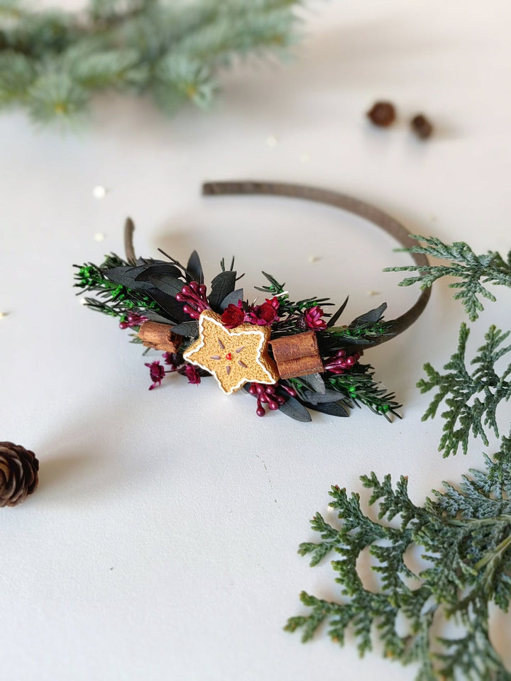 Gingerbread Star Christmas Headband: Winter Holiday Hair Accessory – handmade floral hair accessory by magaela