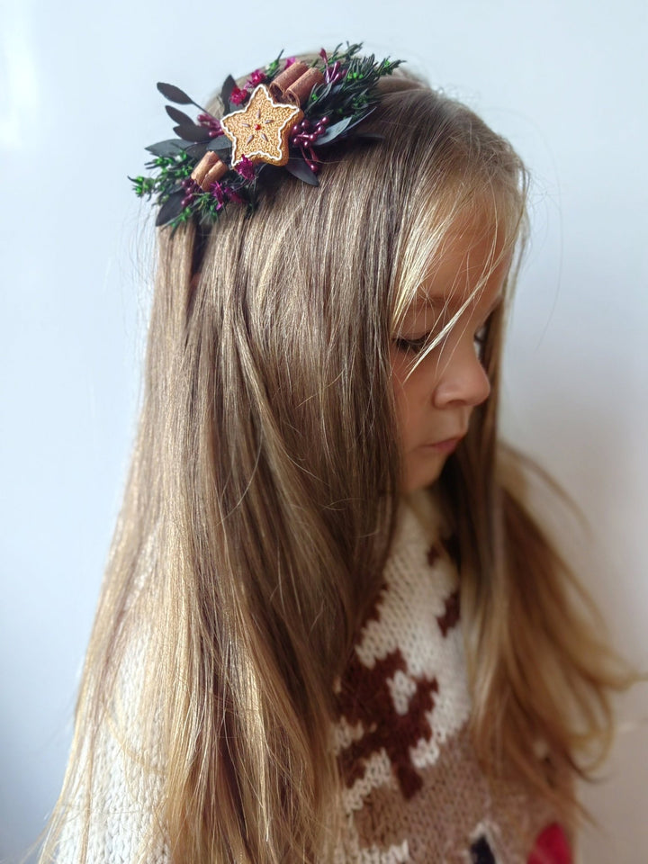 Gingerbread Star Christmas Headband: Winter Holiday Hair Accessory – handmade floral hair accessory by magaela