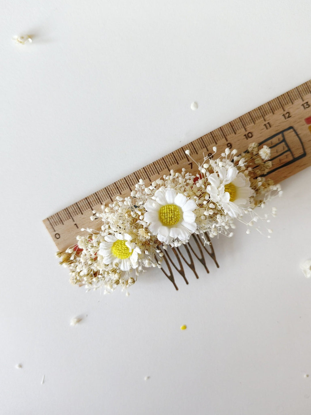 Ivory Daisy Hair Comb & Pins: Bridal Gypsophila Headpiece – handmade floral hair accessory by magaela