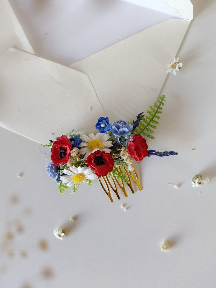 Meadow Flower Hair Comb: Bridal Poppy, Daisy Wedding Headpiece – handmade floral hair accessory by magaela
