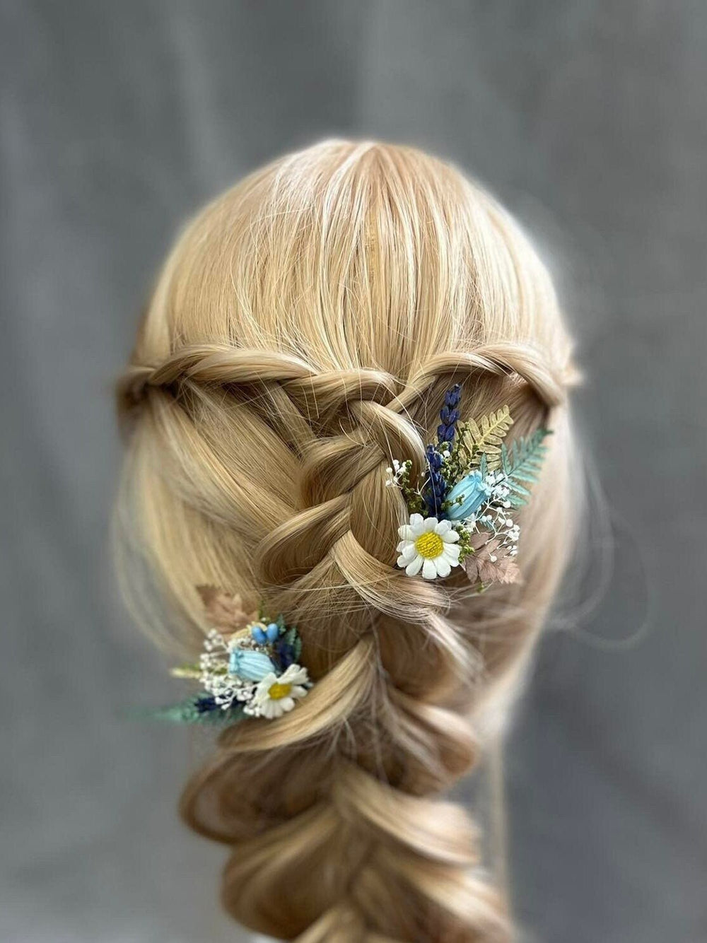 Daisy Flower Hairpins: Spring Wedding Hair Accessories – handmade floral hair accessory by magaela