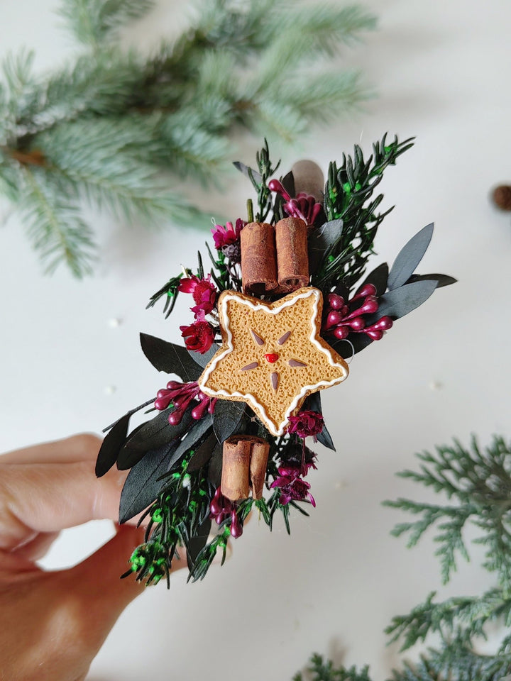 Gingerbread Star Christmas Headband: Winter Holiday Hair Accessory – handmade floral hair accessory by magaela