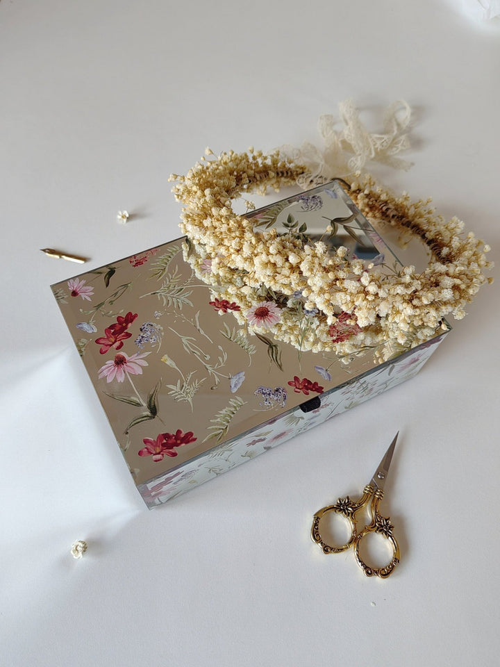 Preserved Baby's Breath Flower Crown: Natural Bridal Hair Wreath – handmade floral hair accessory by magaela