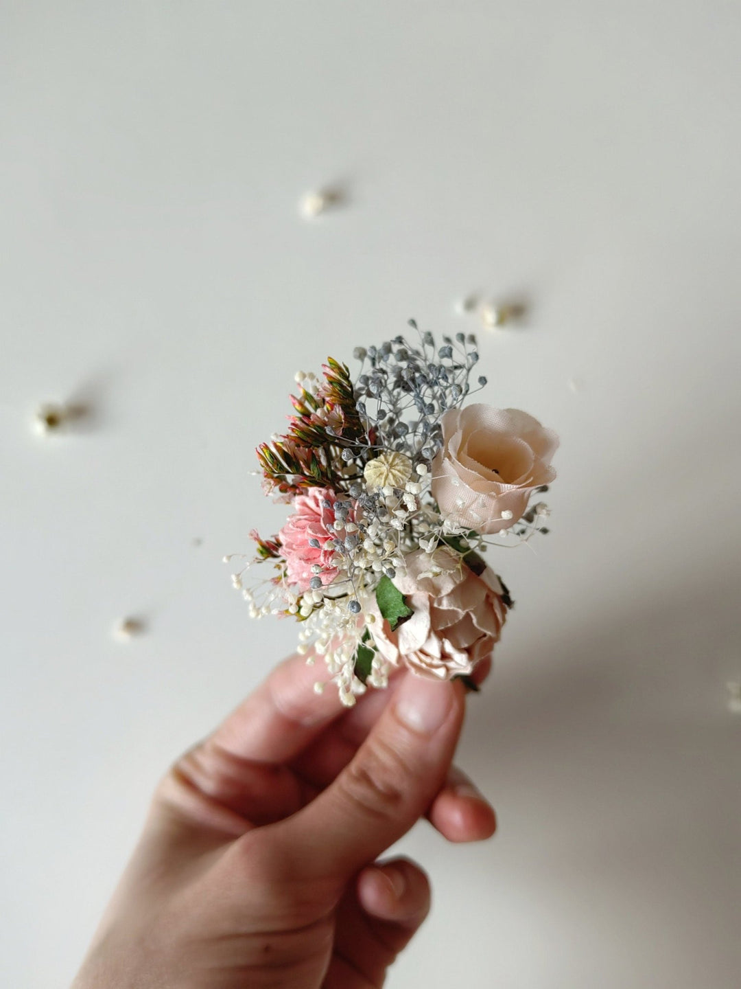 Blush Flower Boutonniere: Summer Wedding Groom Corsage – handmade floral hair accessory by magaela