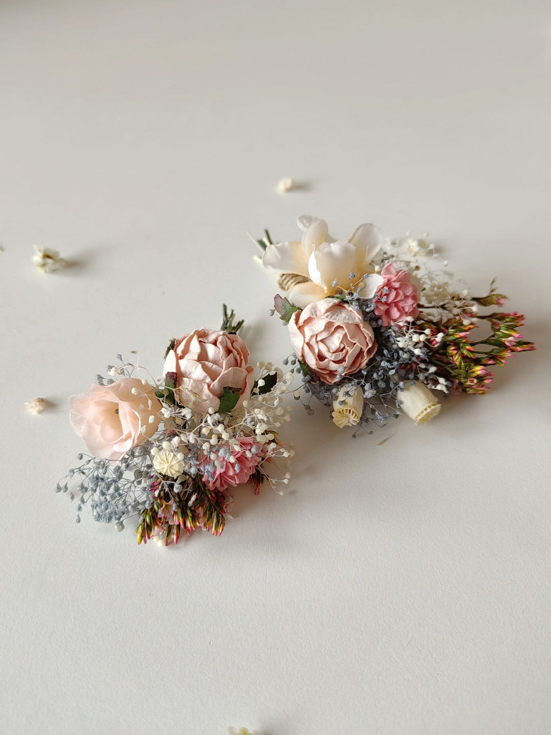 Blush Flower Boutonniere: Summer Wedding Groom Corsage – handmade floral hair accessory by magaela