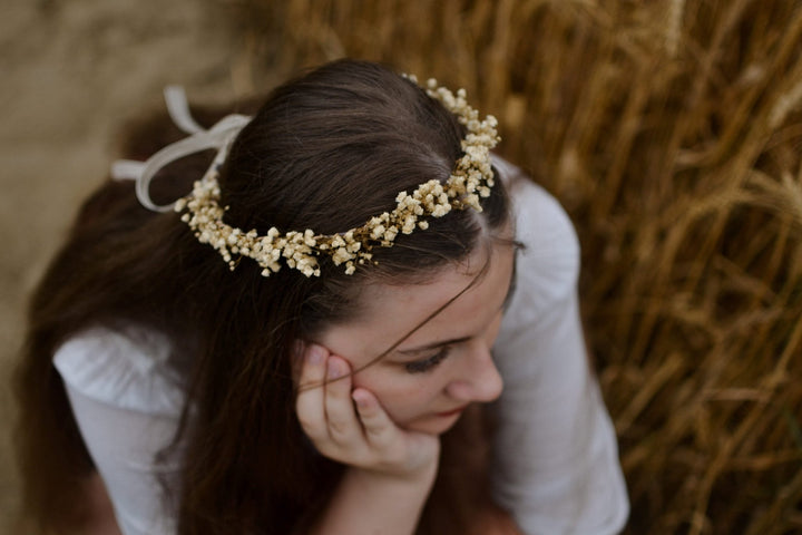 Preserved Baby's Breath Flower Crown: Natural Bridal Hair Wreath – handmade floral hair accessory by magaela