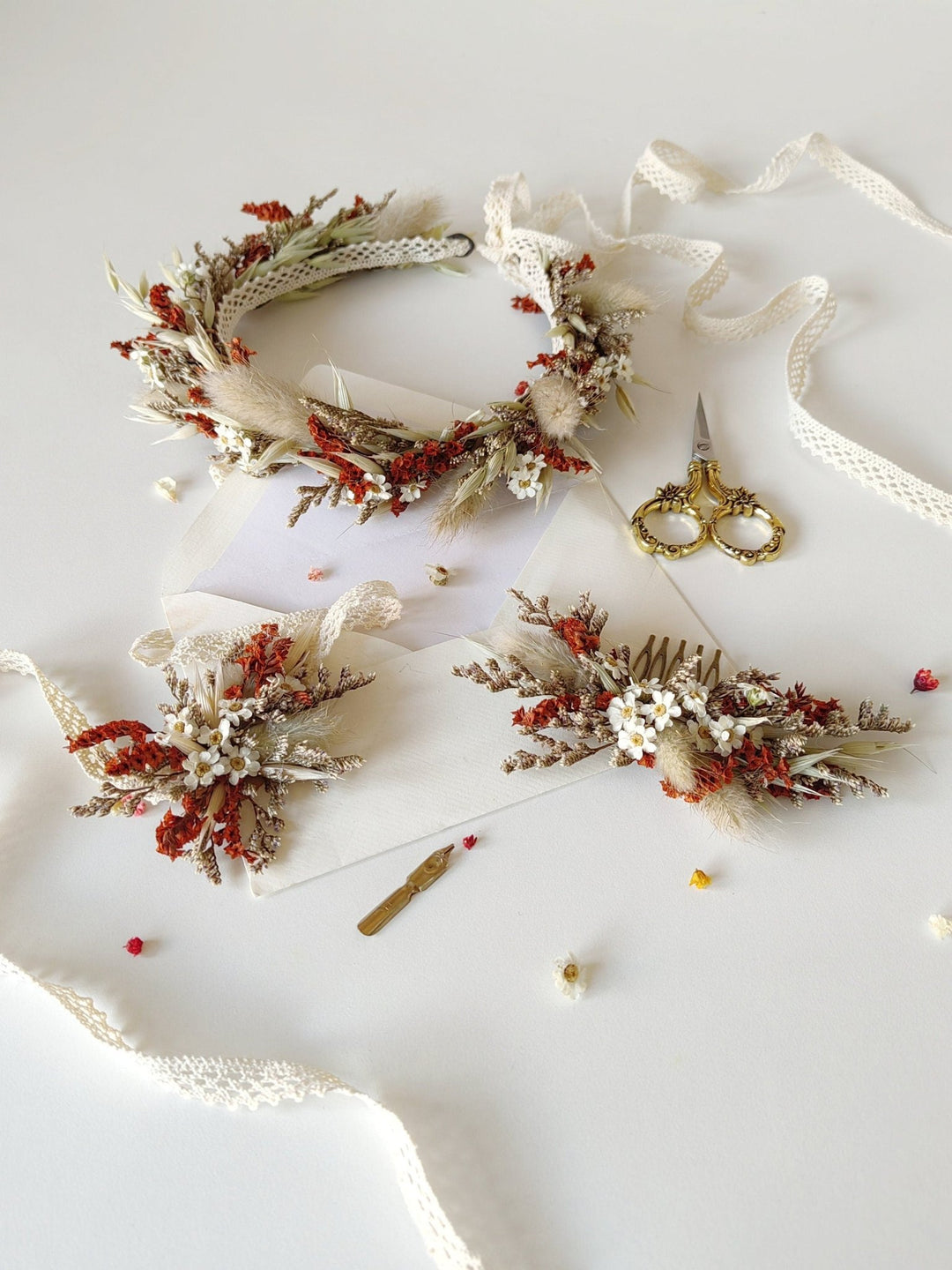 Terracotta Wedding Flower Set: Rustic Autumn Wreath, Bracelet & Hair Comb – handmade floral hair accessory by magaela
