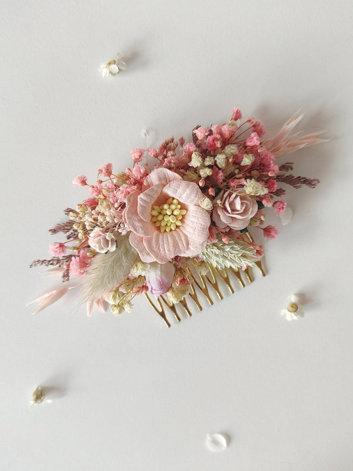 Blush Pink Flower Bridal Comb: Boho Wedding Hair Piece – handmade floral hair accessory by magaela