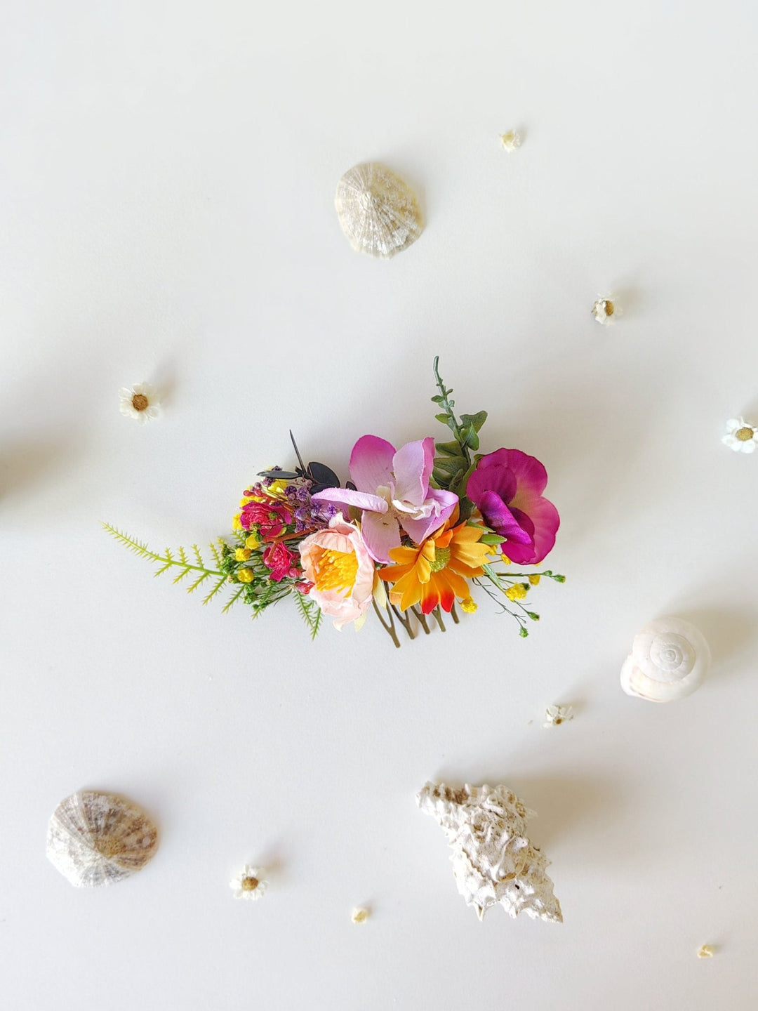 Magenta Flower Hair Comb: Tropical Wedding Headpiece – handmade floral hair accessory by magaela