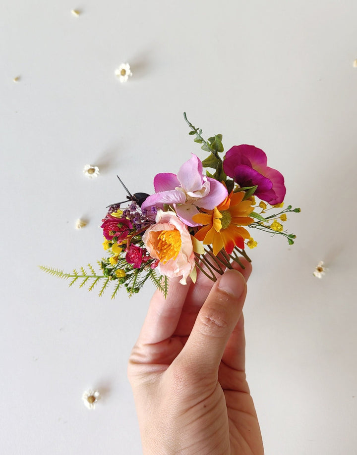 Magenta Flower Hair Comb: Tropical Wedding Headpiece – handmade floral hair accessory by magaela