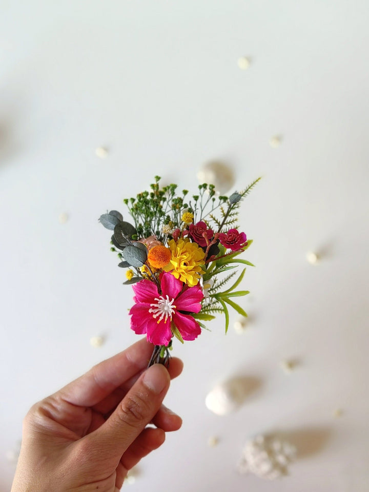 Tropical Wedding Flower Accessory Set: Plumeria Hair Comb & Boutonniere – handmade floral hair accessory by magaela