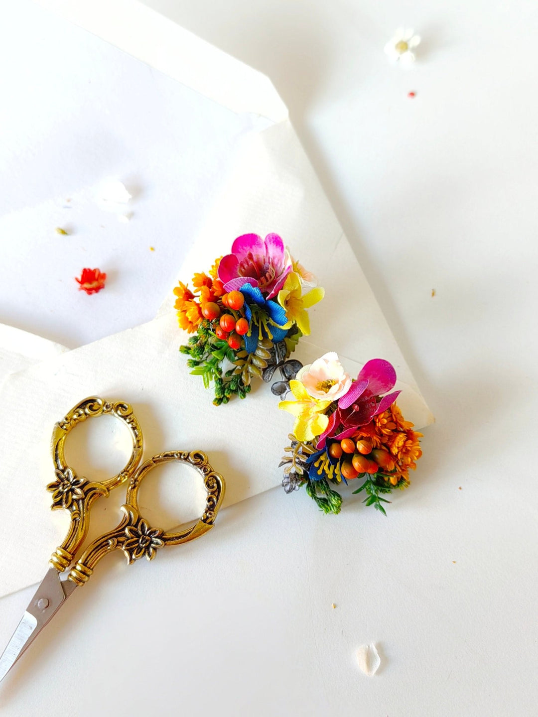 Colorful Flower Bridal Jewelry Set: Meadow Wedding Hair Comb, Earrings, Shoe Clips – handmade floral hair accessory by magaela