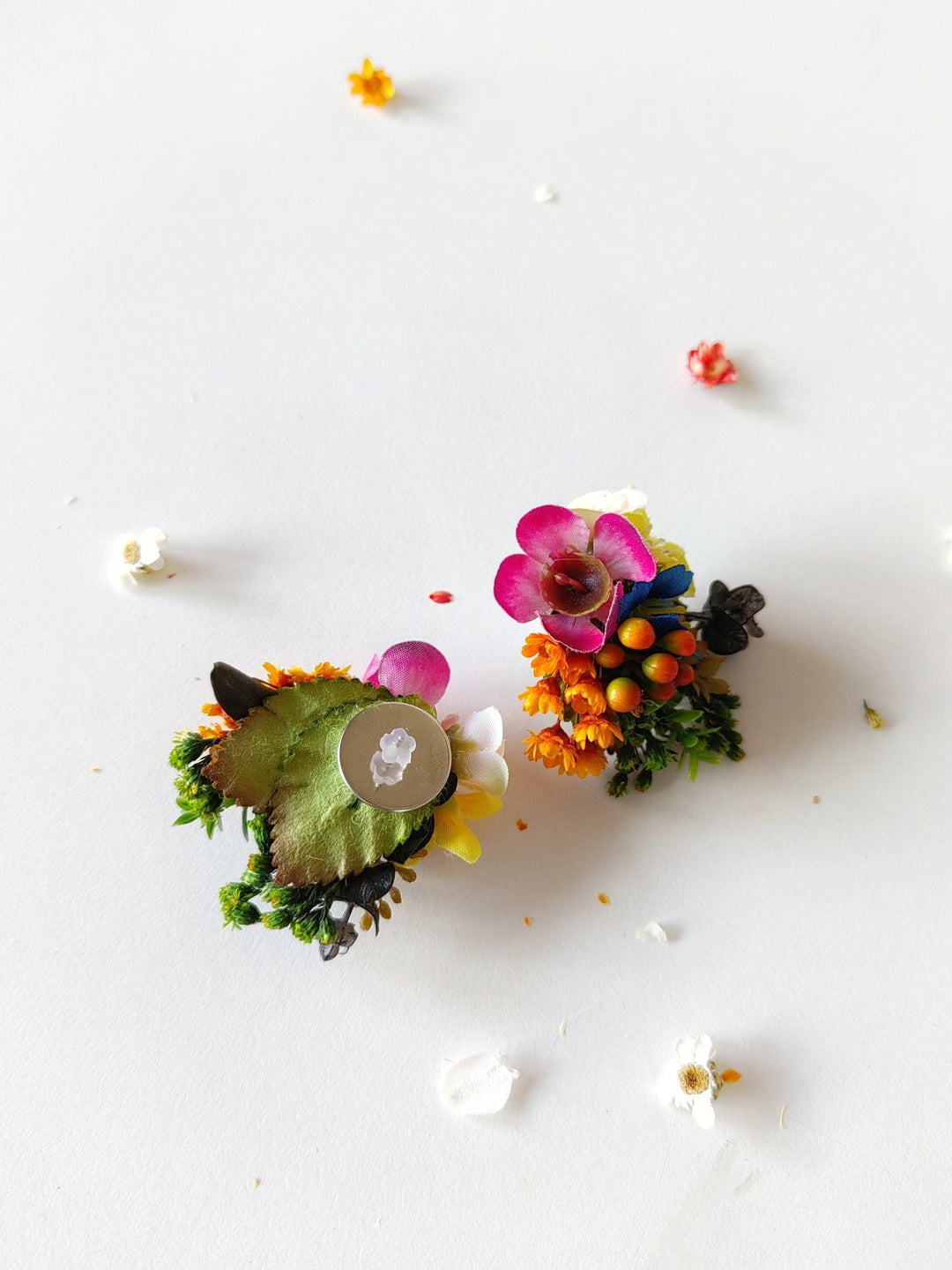 Colorful Flower Bridal Jewelry Set: Meadow Wedding Hair Comb, Earrings, Shoe Clips – handmade floral hair accessory by magaela