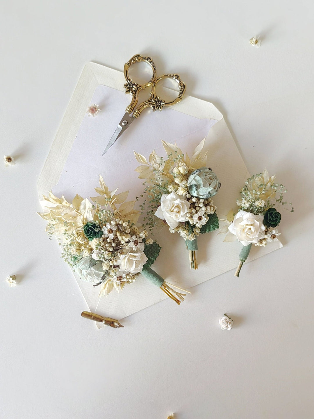 Mint Cream Flower Bridal Set: Rustic Cottagecore Wedding Accessories – handmade floral hair accessory by magaela