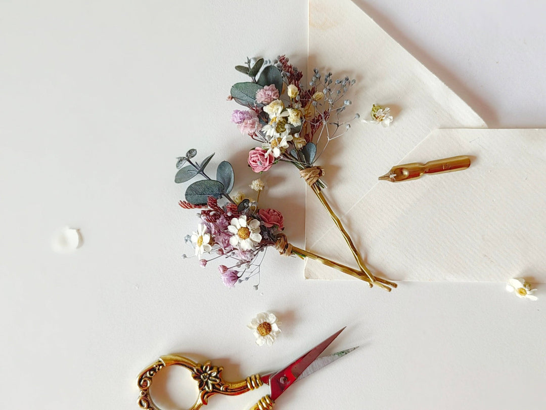 Pink Purple Flower Bridal Set: Boho Wedding Hair Comb, Boutonniere – handmade floral hair accessory by magaela