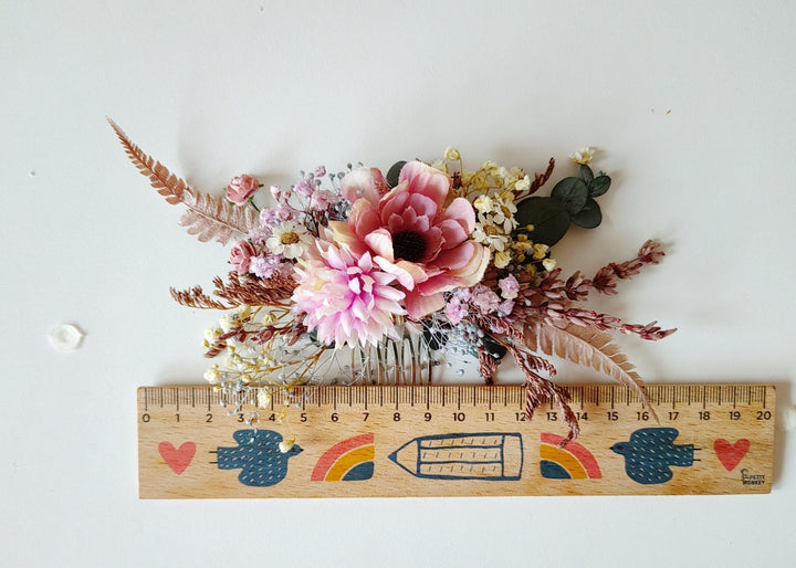 Pink Purple Flower Bridal Set: Boho Wedding Hair Comb, Boutonniere – handmade floral hair accessory by magaela