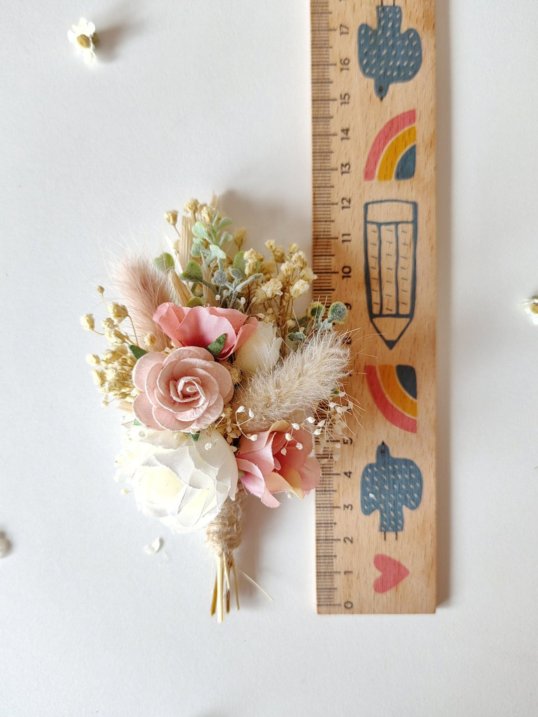 Dusty Pink Wedding Boutonniere: Groom & Bestman Flower Lapel – handmade floral hair accessory by magaela