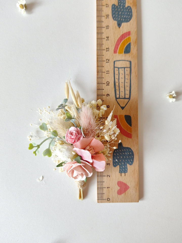 Dusty Pink Wedding Boutonniere: Groom & Bestman Flower Lapel – handmade floral hair accessory by magaela