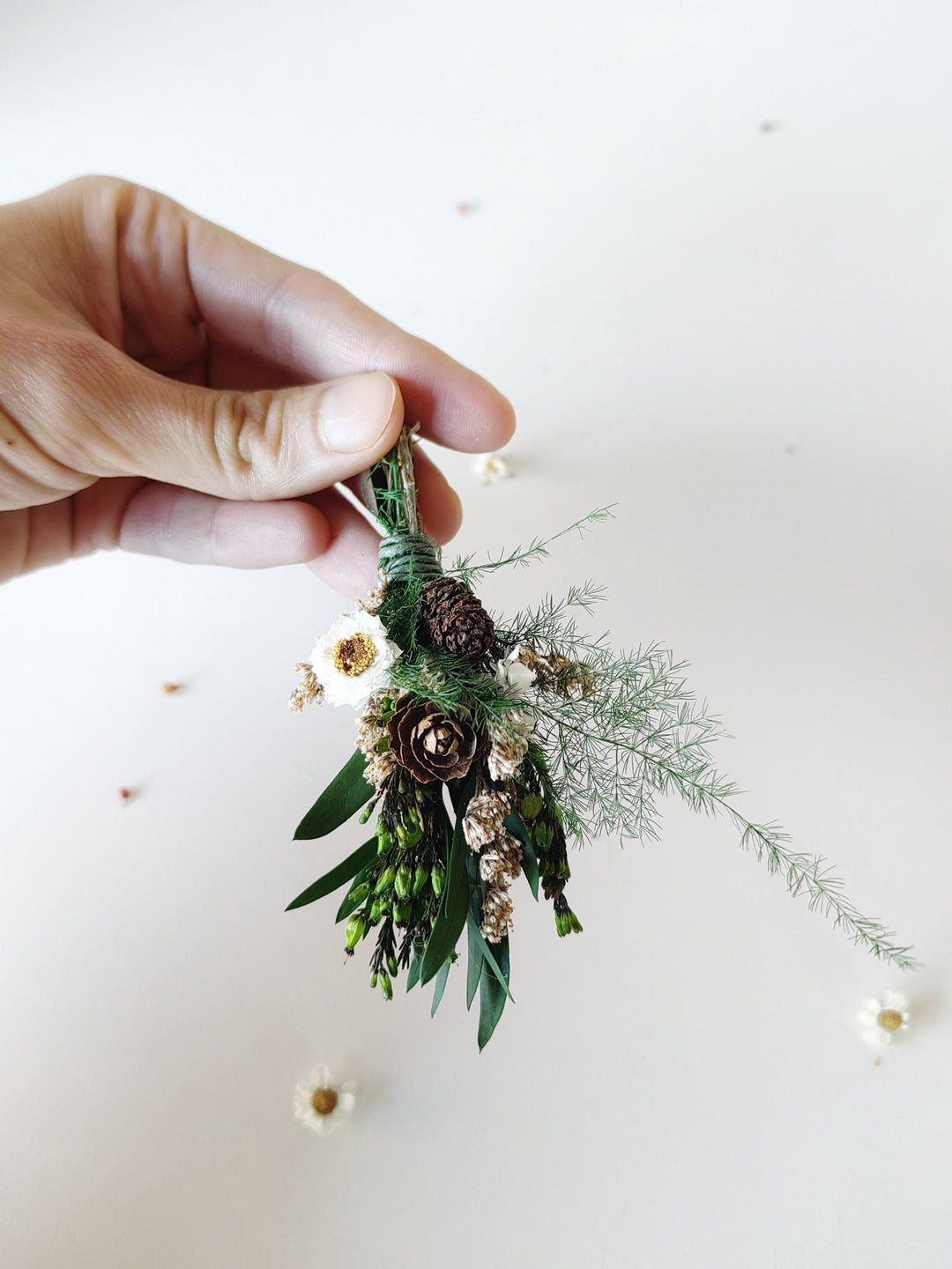 Woodland Groom Boutonniere: Natural Pine Cone Corsage – handmade floral hair accessory by magaela
