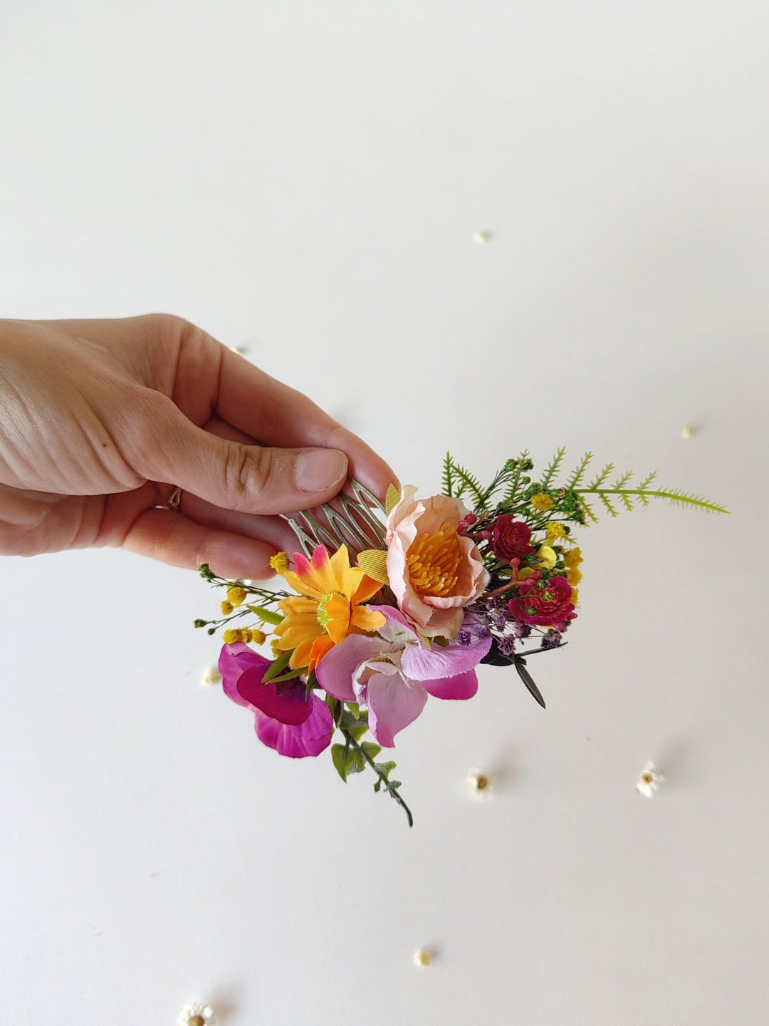 Magenta Flower Hair Comb: Tropical Wedding Headpiece – handmade floral hair accessory by magaela