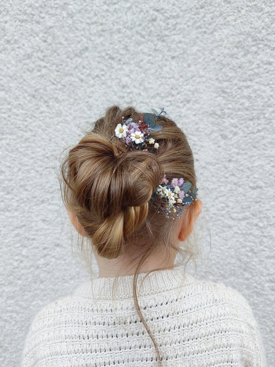 Pink Purple Flower Bridal Set: Boho Wedding Hair Comb, Boutonniere – handmade floral hair accessory by magaela