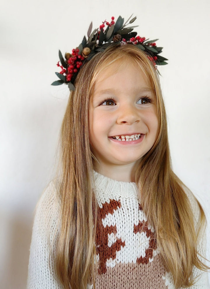 Woodland Christmas Headband: Berries & Acorns Winter Wedding Accessory – handmade floral hair accessory by magaela