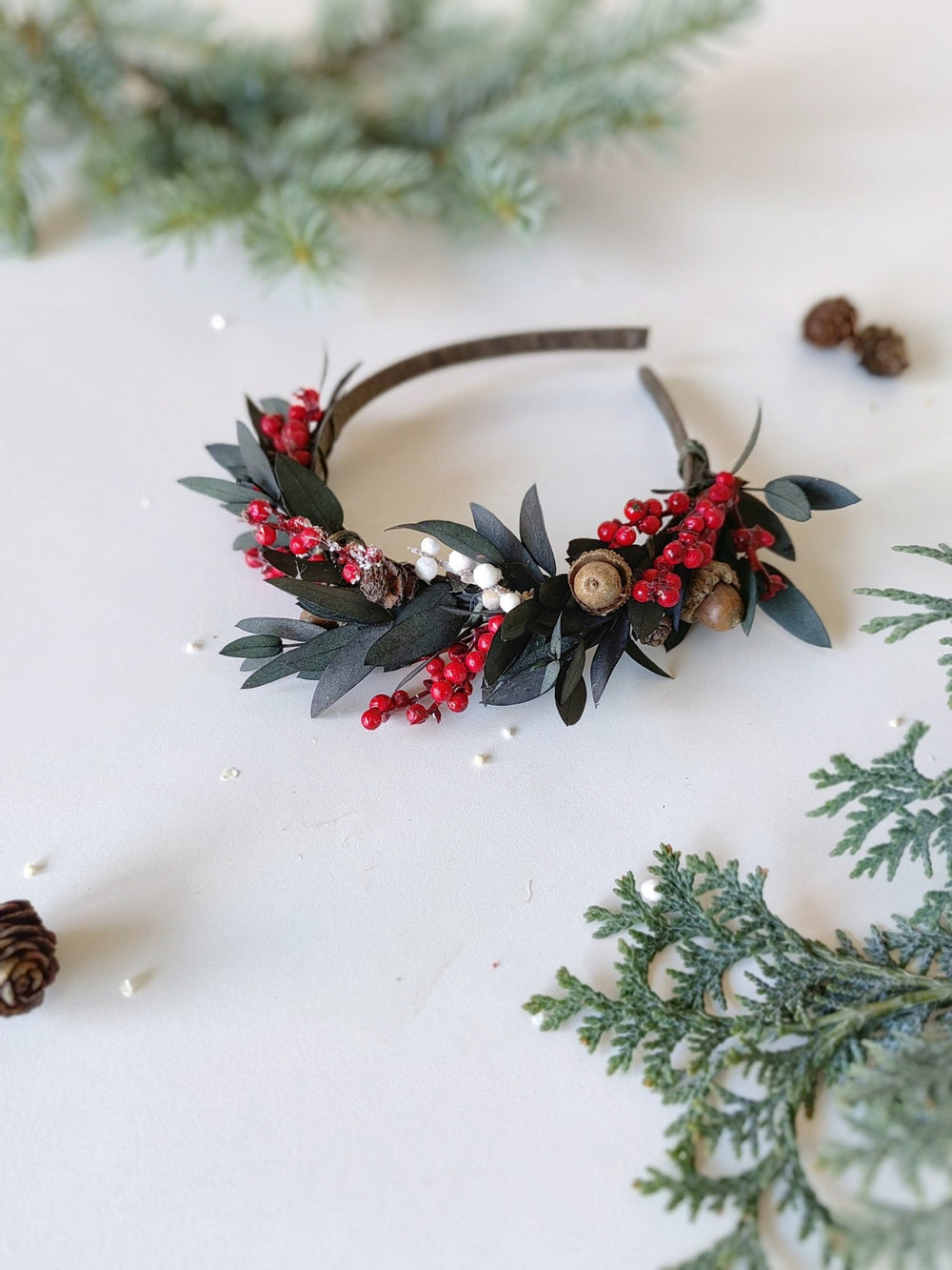 Woodland Christmas Headband: Berries & Acorns Winter Wedding Accessory – handmade floral hair accessory by magaela