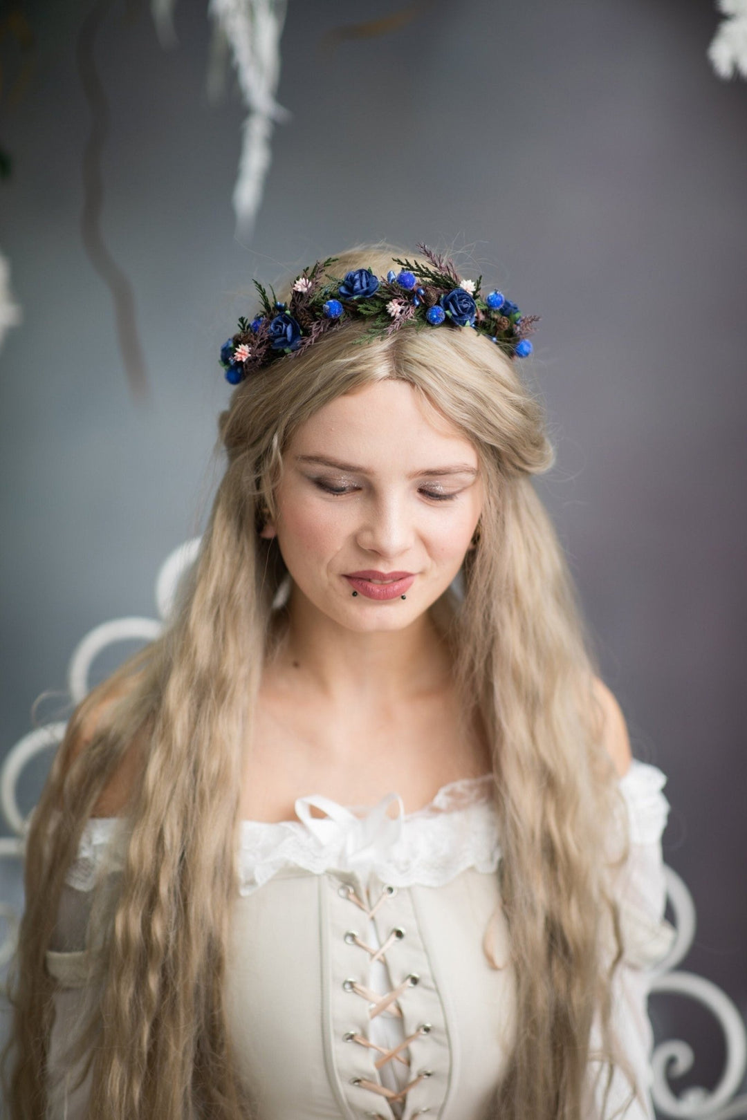 Winter Flower Headband: Blue Rose & Evergreen Bridal Crown – handmade floral hair accessory by magaela