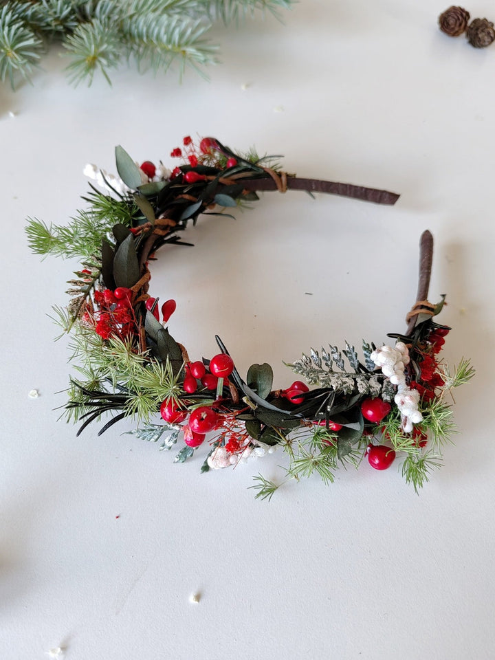 Christmas Woodland Headband: Red Berry & Needle Crown – handmade floral hair accessory by magaela