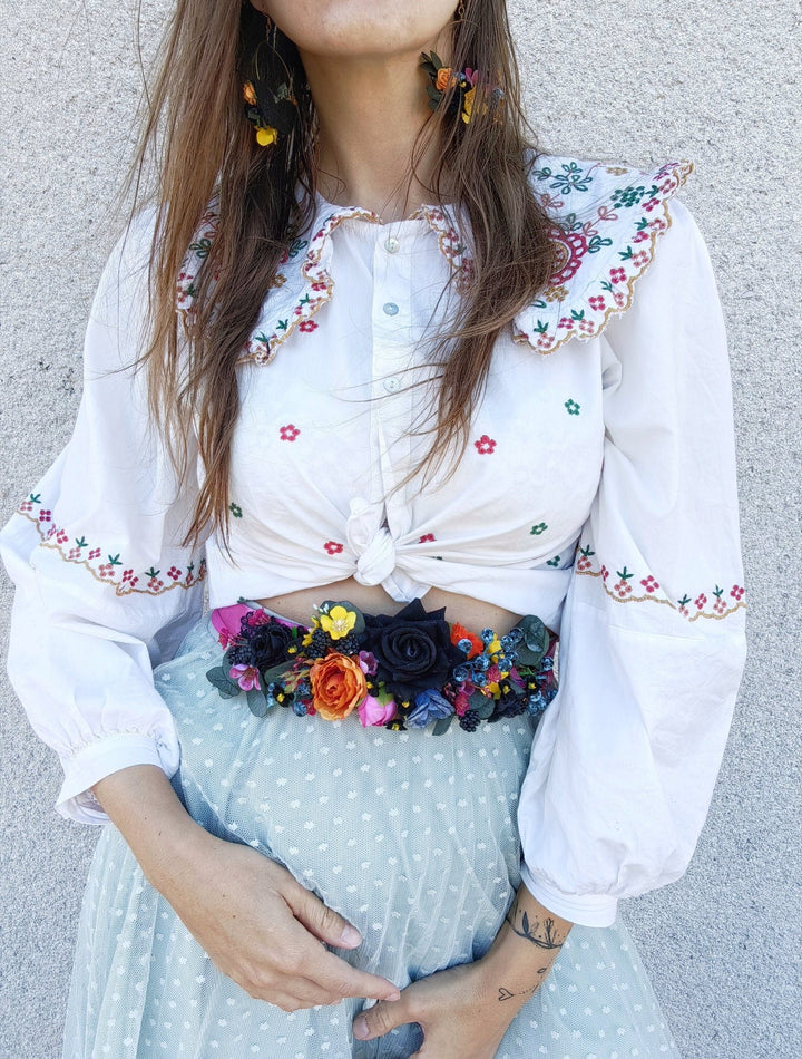 Black Rose Wedding Belt: Magenta Ribbon, Boho Bridal Flower Belt – handmade floral hair accessory by magaela