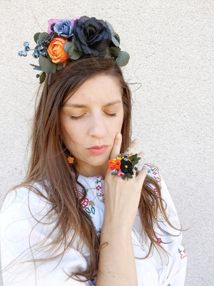 Colorful Boho Flower Ring: Frida Style Wedding Jewelry – handmade floral hair accessory by magaela