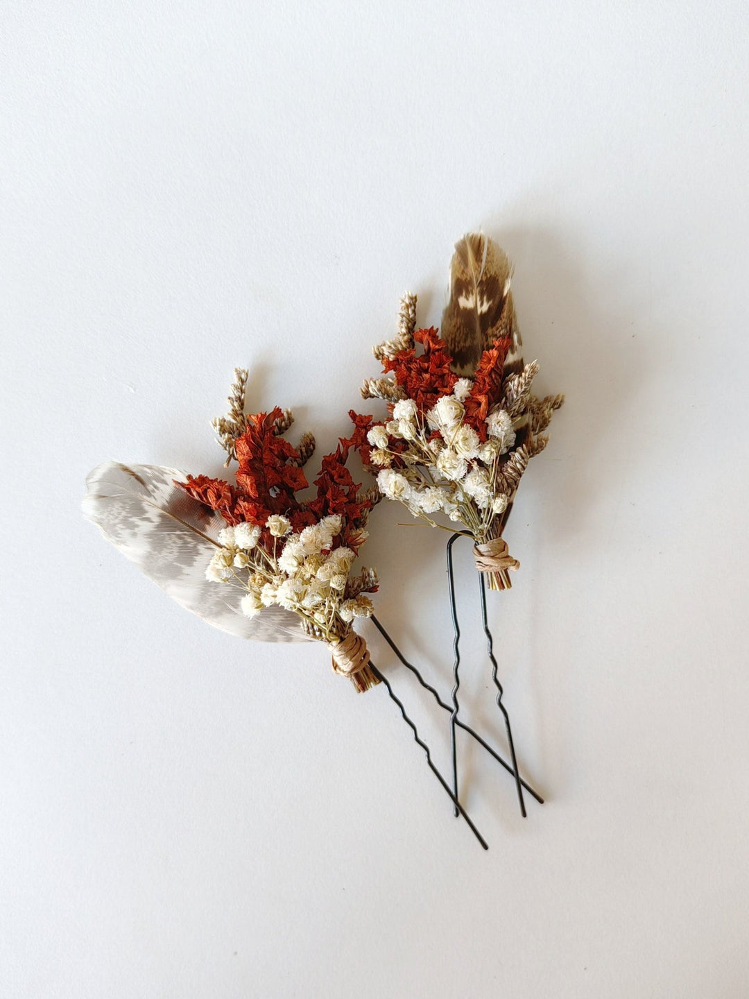 Terracotta Flower Hair Pins: Boho Feather Bridal Hairpiece – handmade floral hair accessory by magaela