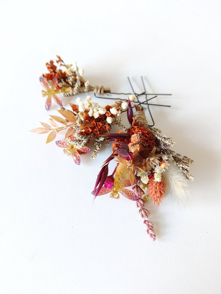 Terracotta Flower Hairpins: Bee & Gold Glam Boho Wedding Headpiece – handmade floral hair accessory by magaela